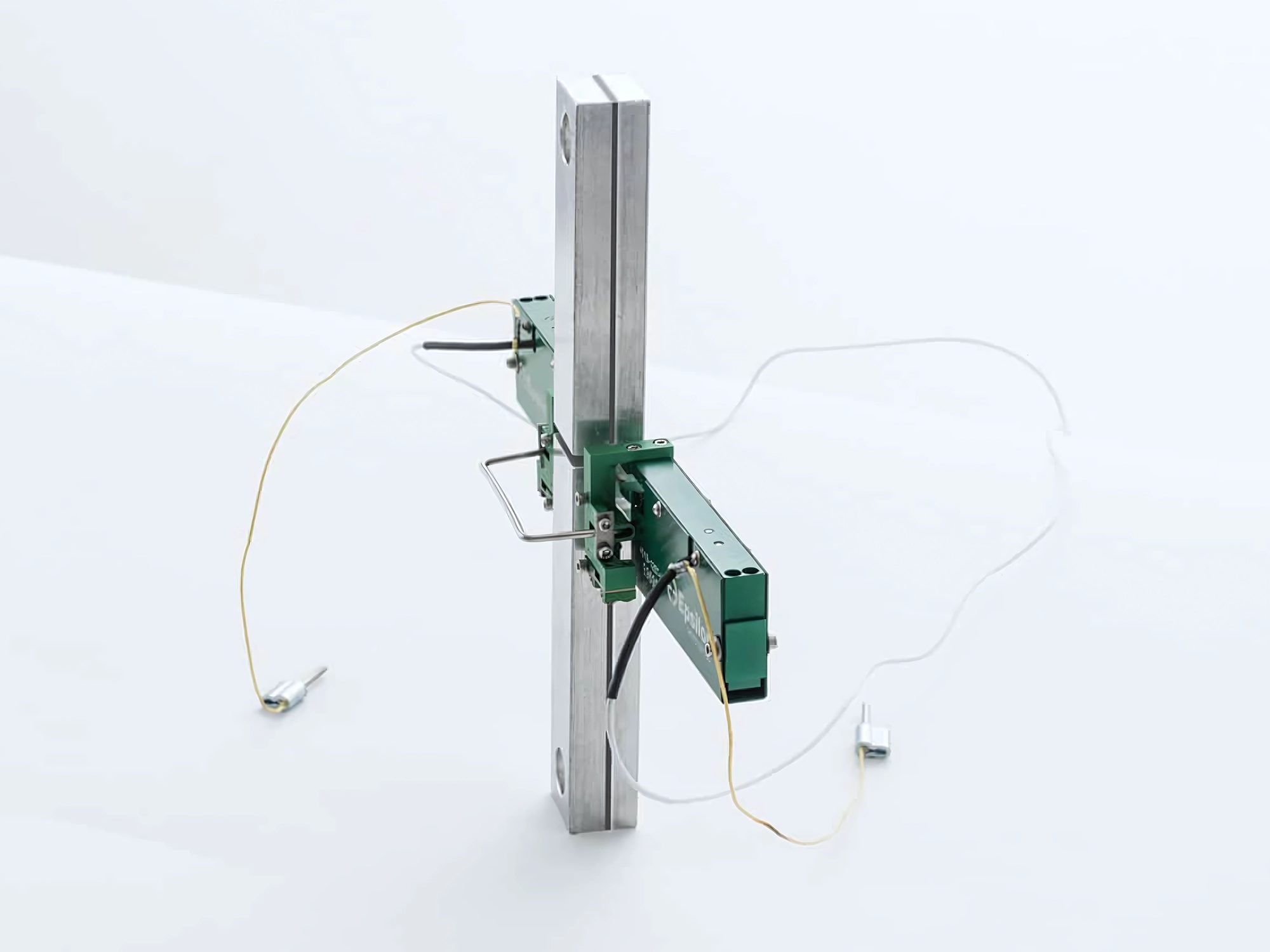 ASTM D5656 접착제 랩 전단 시험용 평균형 신율계 모델 4013