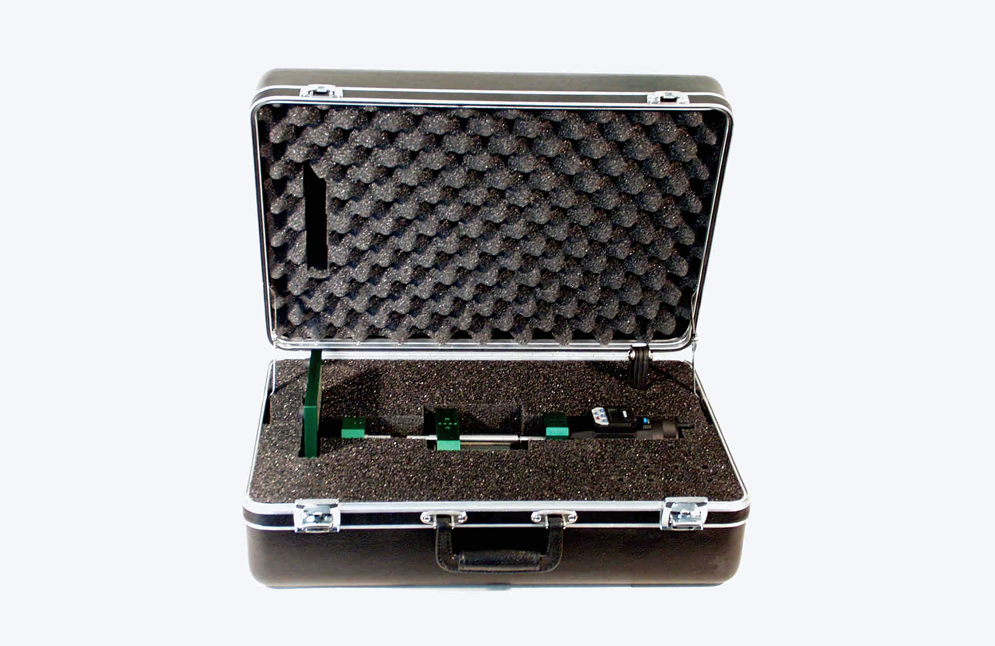 전용 케이스 수납 상태의 모델 3590